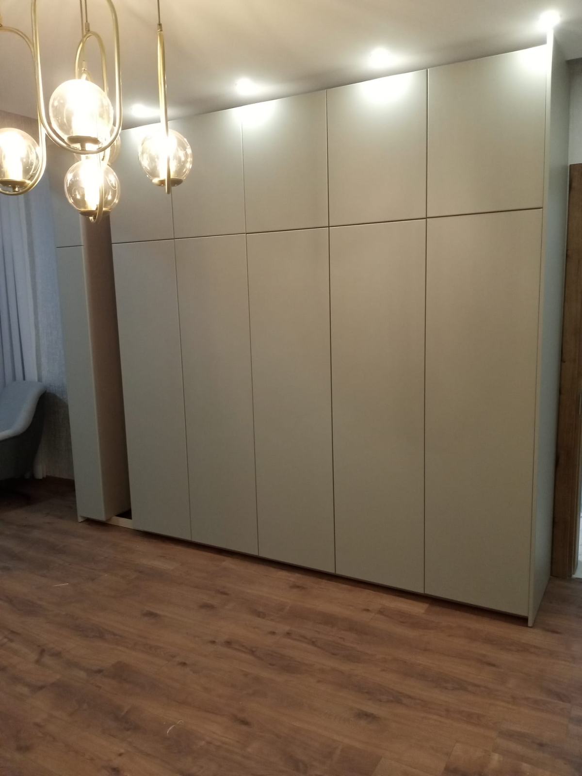 Flat Cabinet Design