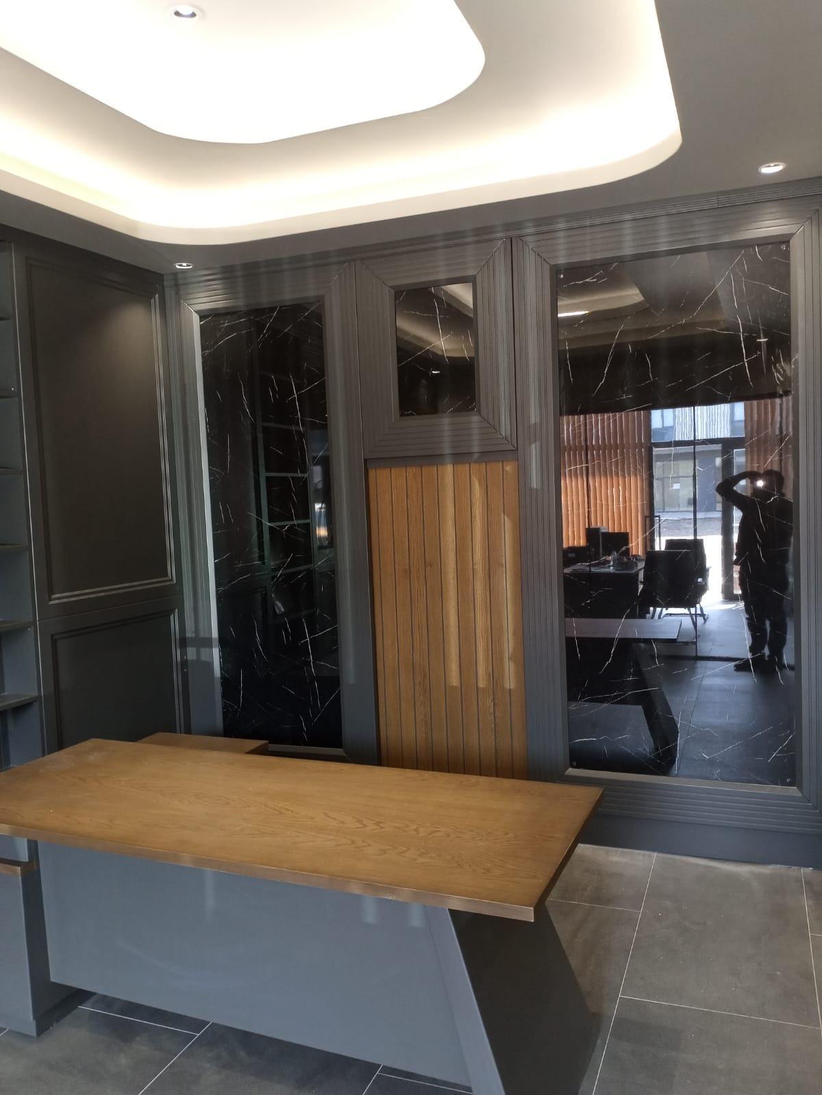 Corner Office Design