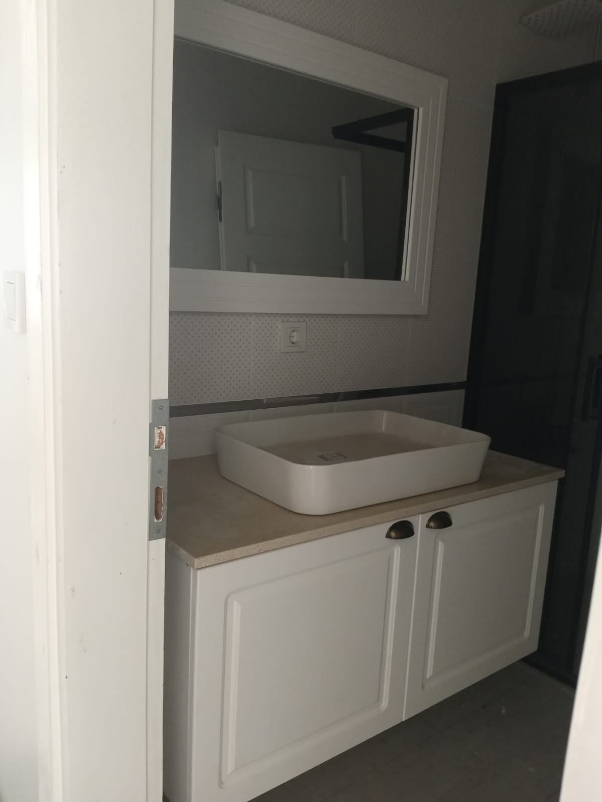 White Carved Sink