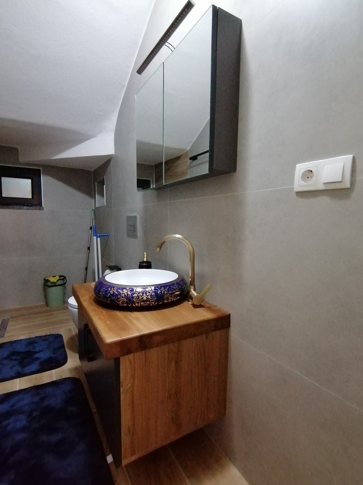 Anthracite and Wood Bathroom Sink