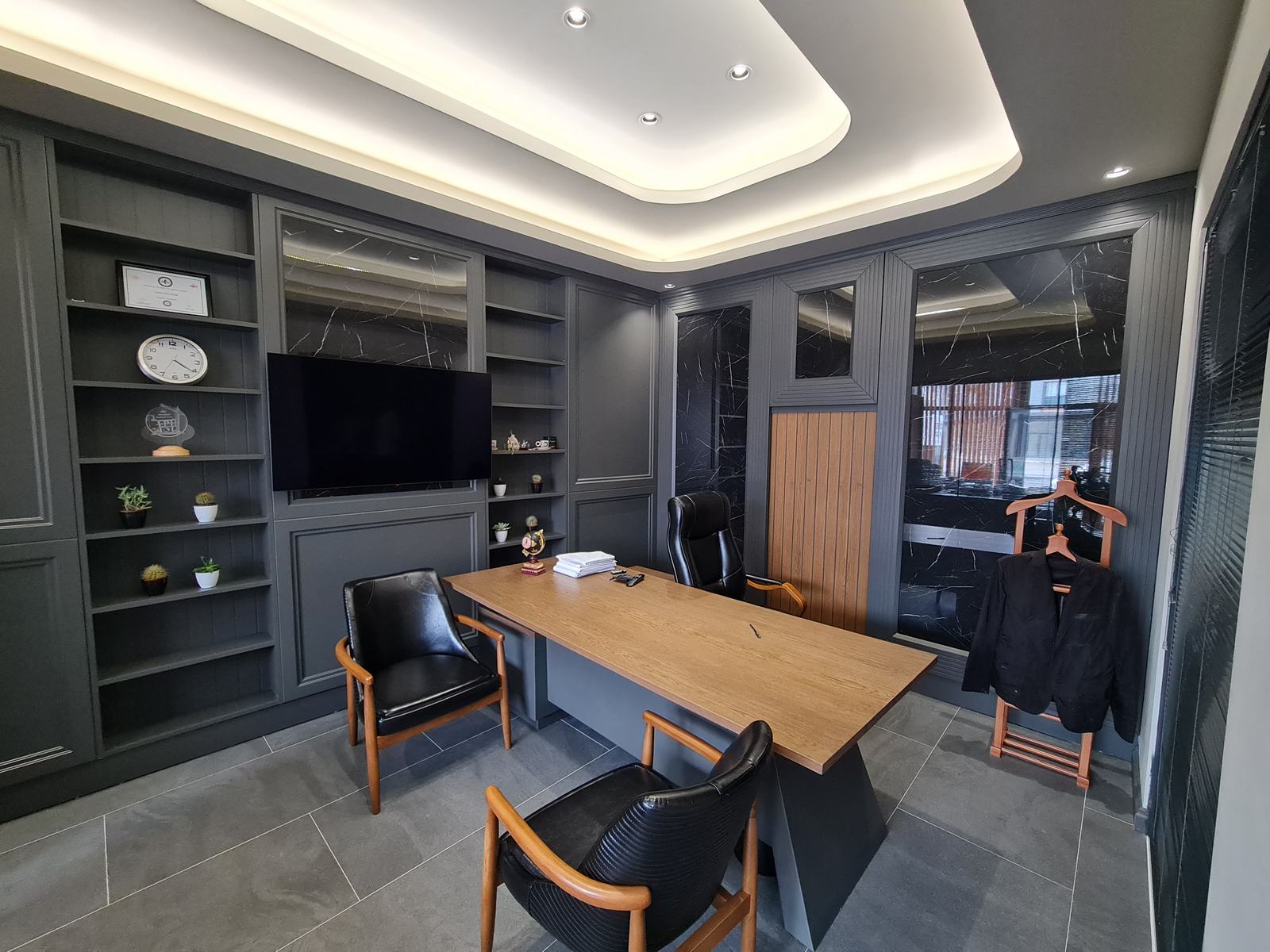 Office Set with Anthracite Details